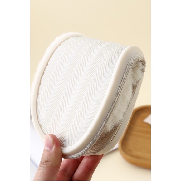 Faux Fur Open Toe Slippers - Picture 8 of 8